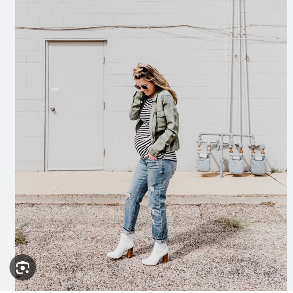 A Pea in the Pod Boyfriend Maternity Jeans
